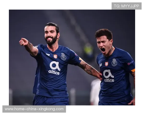 波尔图塔雷米头球冲顶助攻前锋完成制胜一击：一场关于默契与拼搏的足球软文